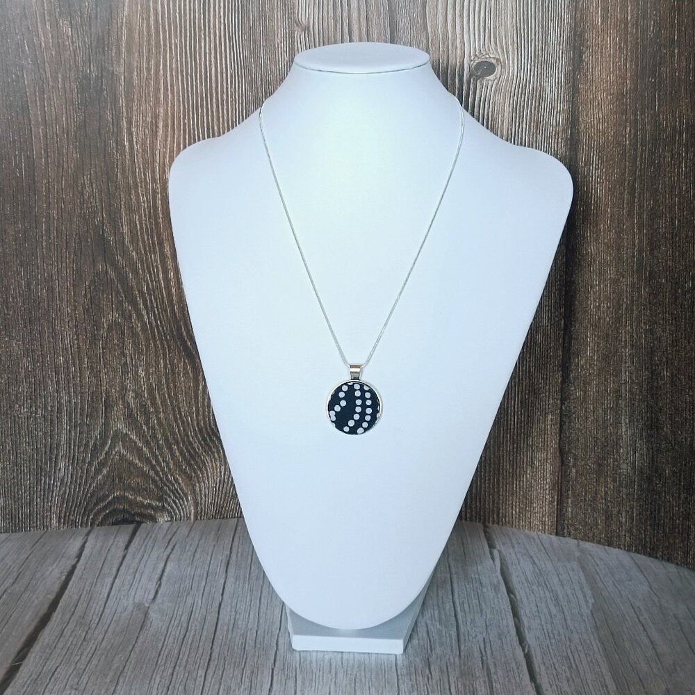"Kriva Bodka" UNESCO Heritage "Modrotlač" Blueprint Necklace - Artisan Crafted